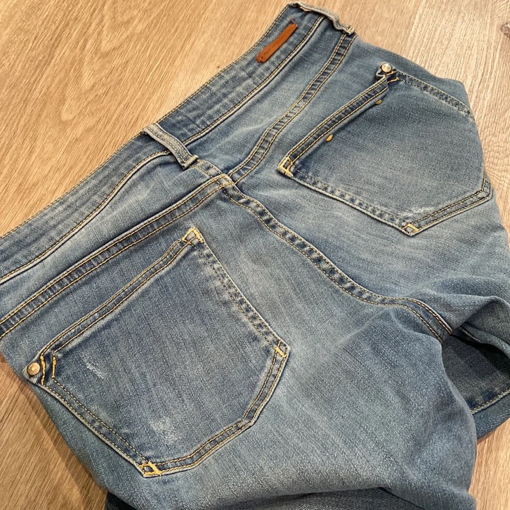 Pilcro and The Letterpress Anthropologie Script Hi Low  Jeans - Picture 6 of 7